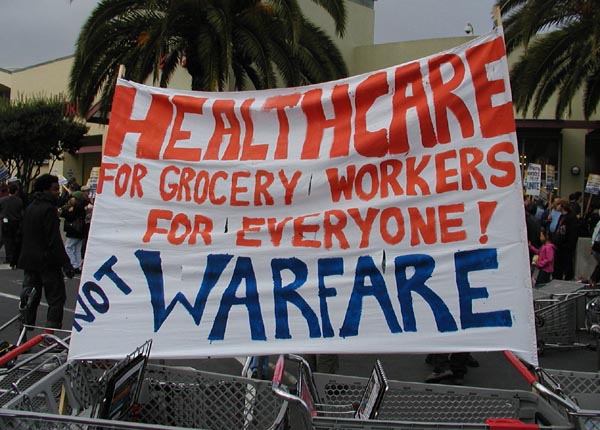1_healthcare_not_warfare.jpg 