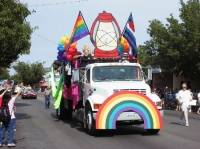 200_550_gay_pride_march.jpg