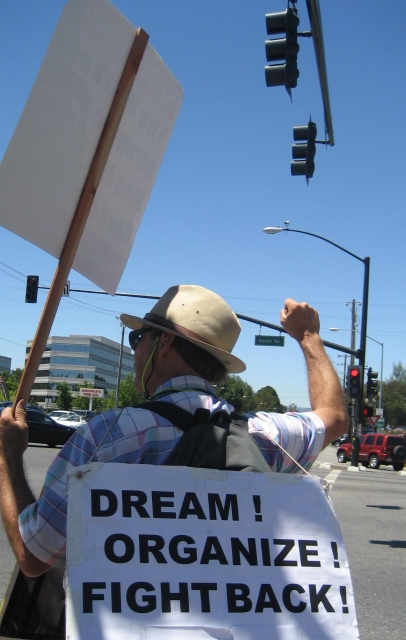 640_mm706dreamorgfightback.jpg