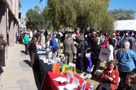 disability_day-state_capitol-phx_az_2-6-08_booths_7.jpg 