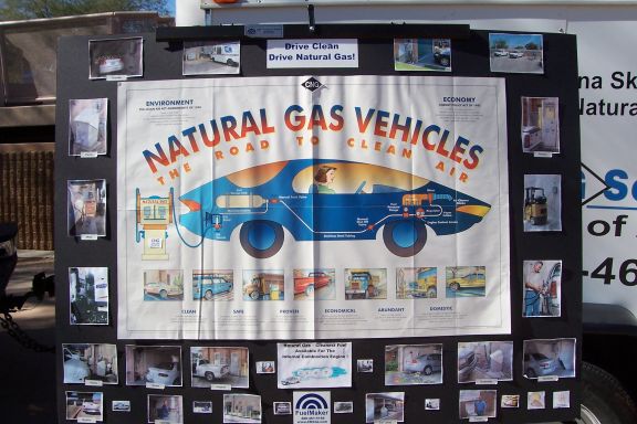 clean_cars_show-state_capitol_2-26-08_natural_gas_sign.jpg 