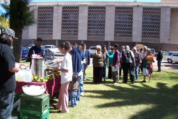 indigenous_peoples_consultation-state_capitol-3-12-08_lunch_line_2.jpg 