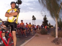 ride_of_silence_bicyclists_tempe_5-21-08_rest_6.jpg
