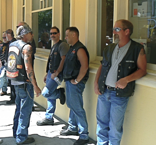 640_11_berkeley_marine_recuiting_protests_21.jpg