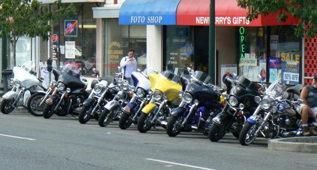 640_18_berkeley_marine_recuiting_protests_11.jpg