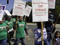 service-workers-strike-19.jpg