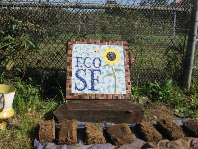 640_ecosf_tile_sign_with_bricks_resized.jpg 