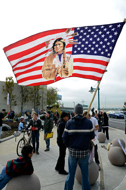 native-american-flag-november-25-2011_1.jpg 