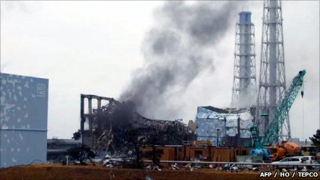 tepco_fukushima_plant_smoke.jpg 
