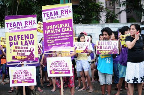 2013-akbayan-partylist-health-care-philippines.jpg 