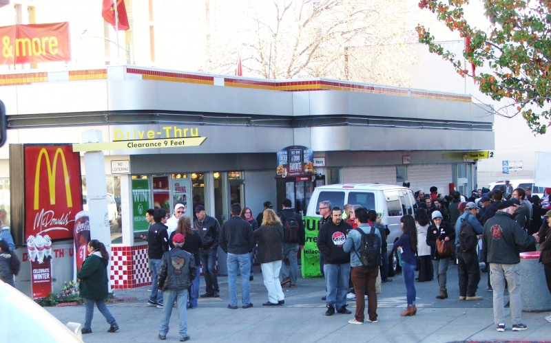 800_rally_at_mcdonalds_in_downtown_oakland.jpg 