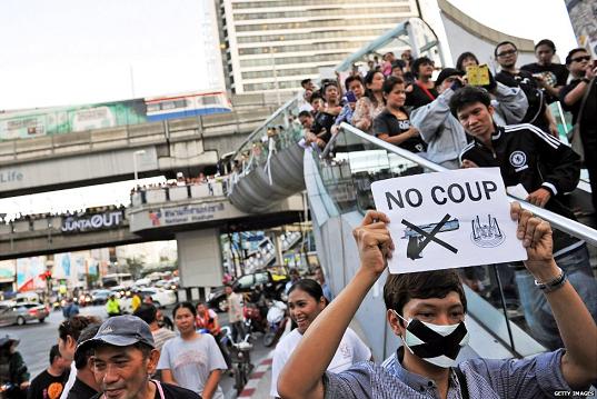 2014-thailand-no-coup-thai-junta-out.jpg 