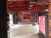 200_che-cafe-stage.jpg