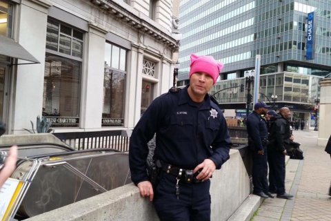 480_oakland-cop-pink-pussy-hat.jpg