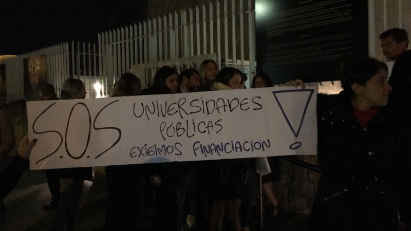 sm_colombian_protest_university.jpg 