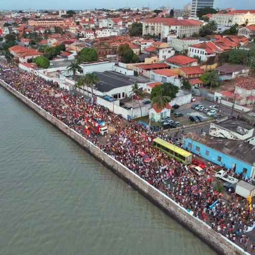 sm_brazil_march_next_to_water.jpg 