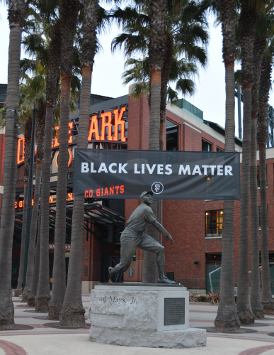 sm_oracle_park_-_willie_mays_statue_-_black_lives_matter_banner.jpg 