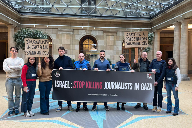 sm_palestinian_journalists_stop_killing.jpg 