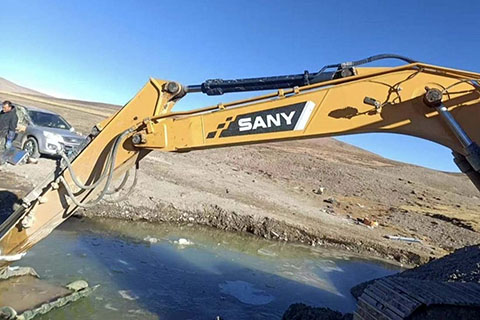 Bay Area Tibetans Protest Against Gold Mining in Kashi