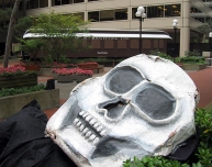 200_skull.jpgu77557.jpg