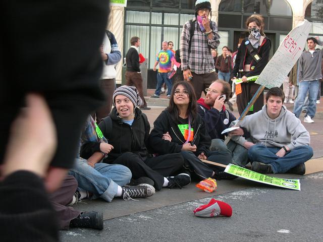 Photos From Nov.2 Protest (part 1) : Indybay