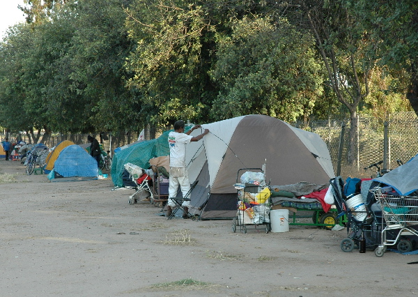 600_tent_city.jpg 