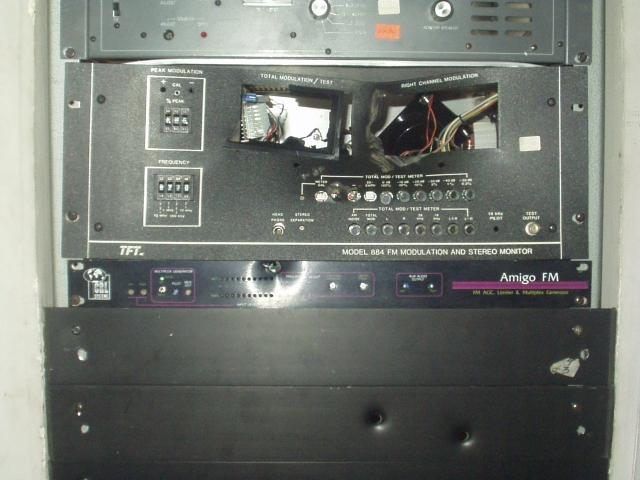 640_2006-08-21-17controlpanel.jpg 