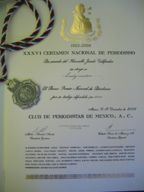 640_diploma-medalla-06dic06.jpg 