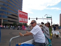 veterans_day_march_phx-anti_war_marchers_11-12-07_protesters_5.jpg