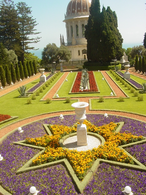 bahai_gardens_in_haifa.jpg 