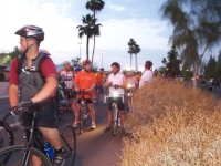 ride_of_silence_bicyclists_tempe_5-21-08_rest_5.jpg