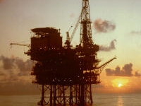 oil-drilling-phillips-rig4.jpg