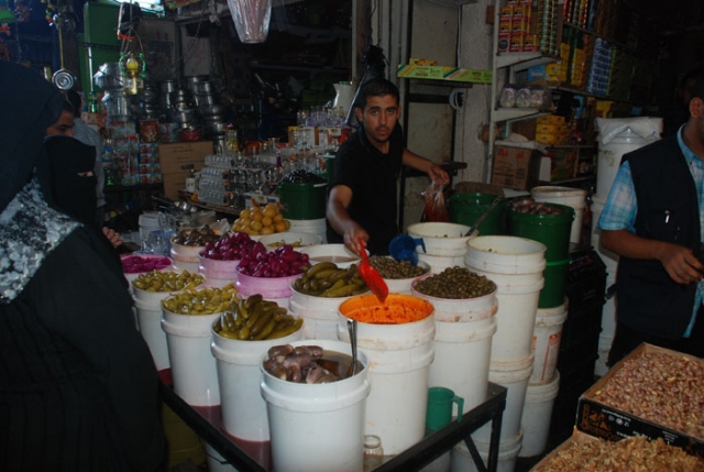 640_gaza_preperes_for_ramadan.jpg 