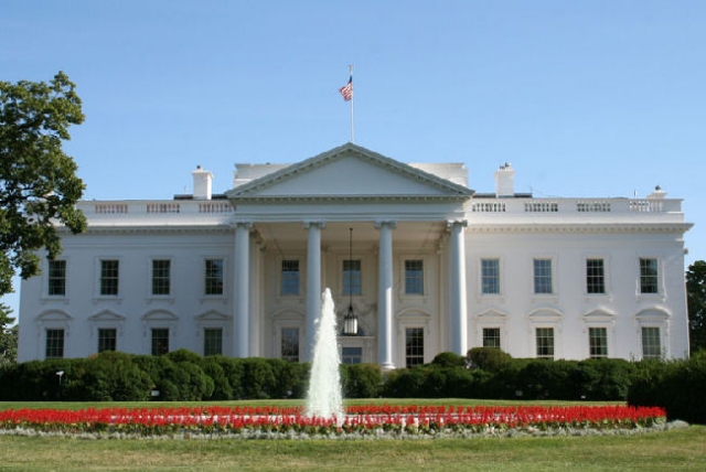 640_white-house-picture.jpg 