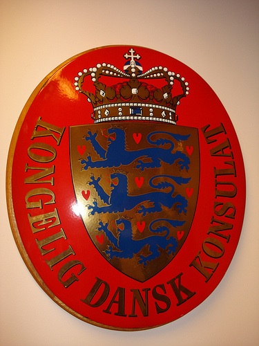 danish_consul_emblem.jpg 