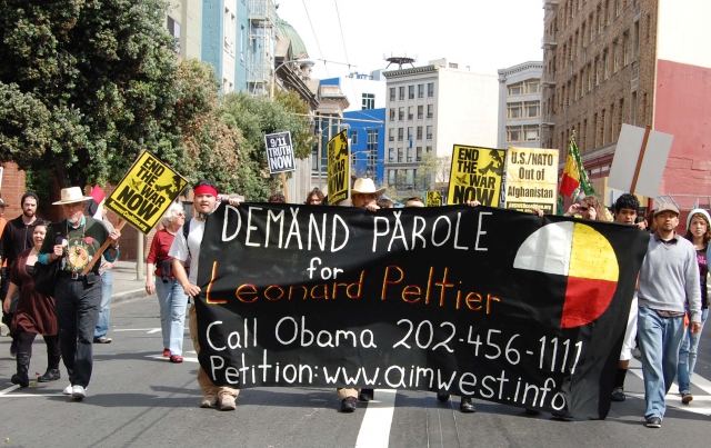 640_parole_for_leonard_peltier.jpg 