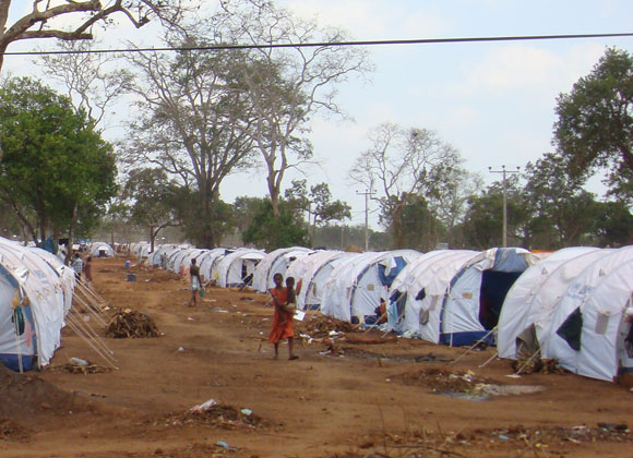 sarvodaya_services_benefitted_thousands_of_people_in_idp_camp.jpg 