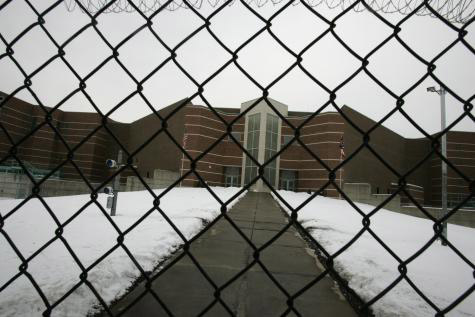 ohio-state-penitentiary-behind-cyclone-fence.jpg 
