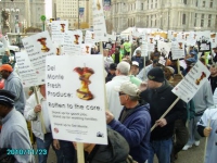 ila_philly_protest-11-22-10-ila-lovepark-small.jpg