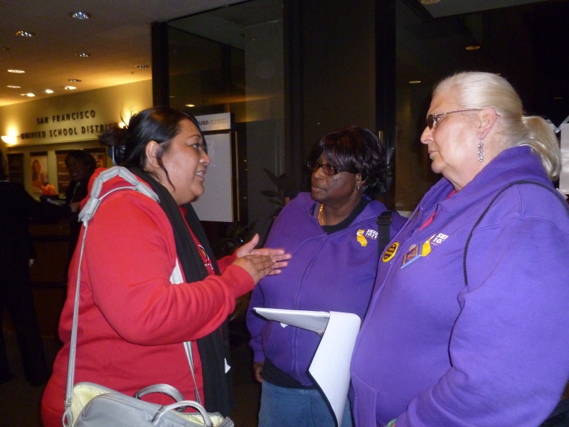 800_seiu_1021_mlk_middle_school_worker_and_whistleblower_talks_to_brenda_and_terry.jpg 