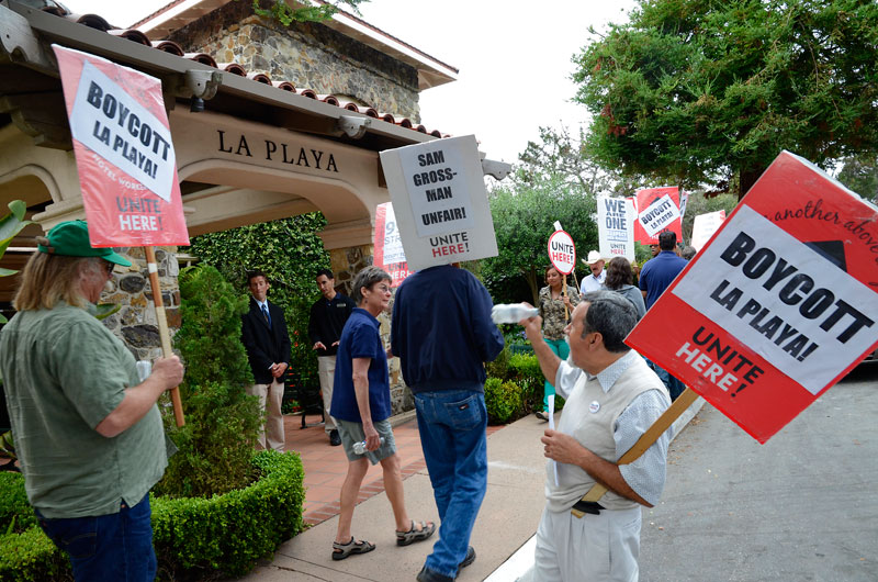 la-playa-carmel-hotel-boycott-rally-august-16-2013-8.jpg 