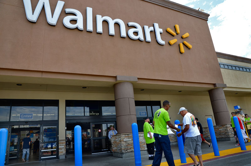 walmart-60-salinas-ourwalmart-august-17-2013-5.jpg 