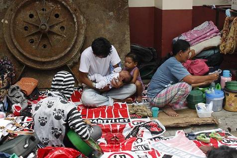 2013-zamboanga-evacuation-amin-anak-mindanao.jpg 