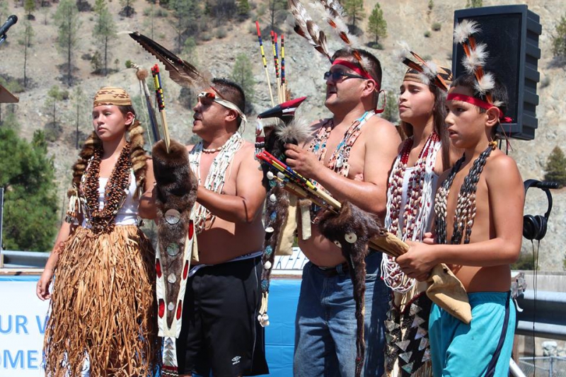 800_traditional_hoopa_yurok_karuk_brush_dance_1.jpg 