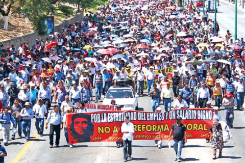 mexico_cnte_strike_against_privatization_.jpg