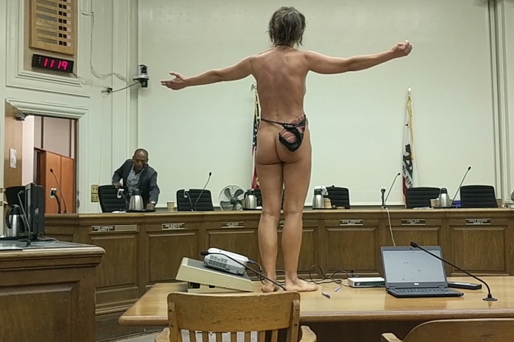 sm_berkeley-city-council-naked-riot-part2.jpg 