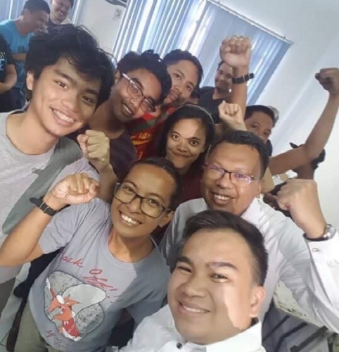 sm_nutriasia-workers.jpg 