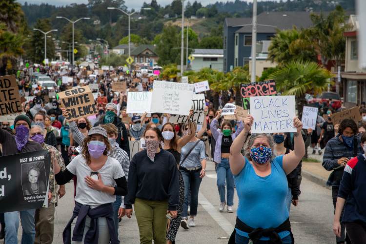 sm_santa_cruz_george_floyd_march_-_15_ocean_street_black_lives_matter.jpg 