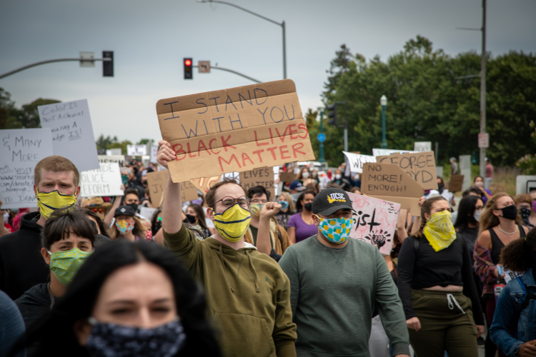 sm_santa_cruz_george_floyd_march_-_20_black_lives_matter.jpg 