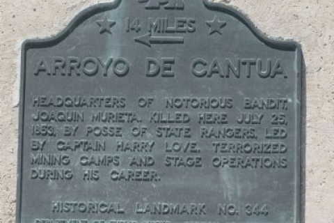 arroyo_de_cantua_plaque.jpg